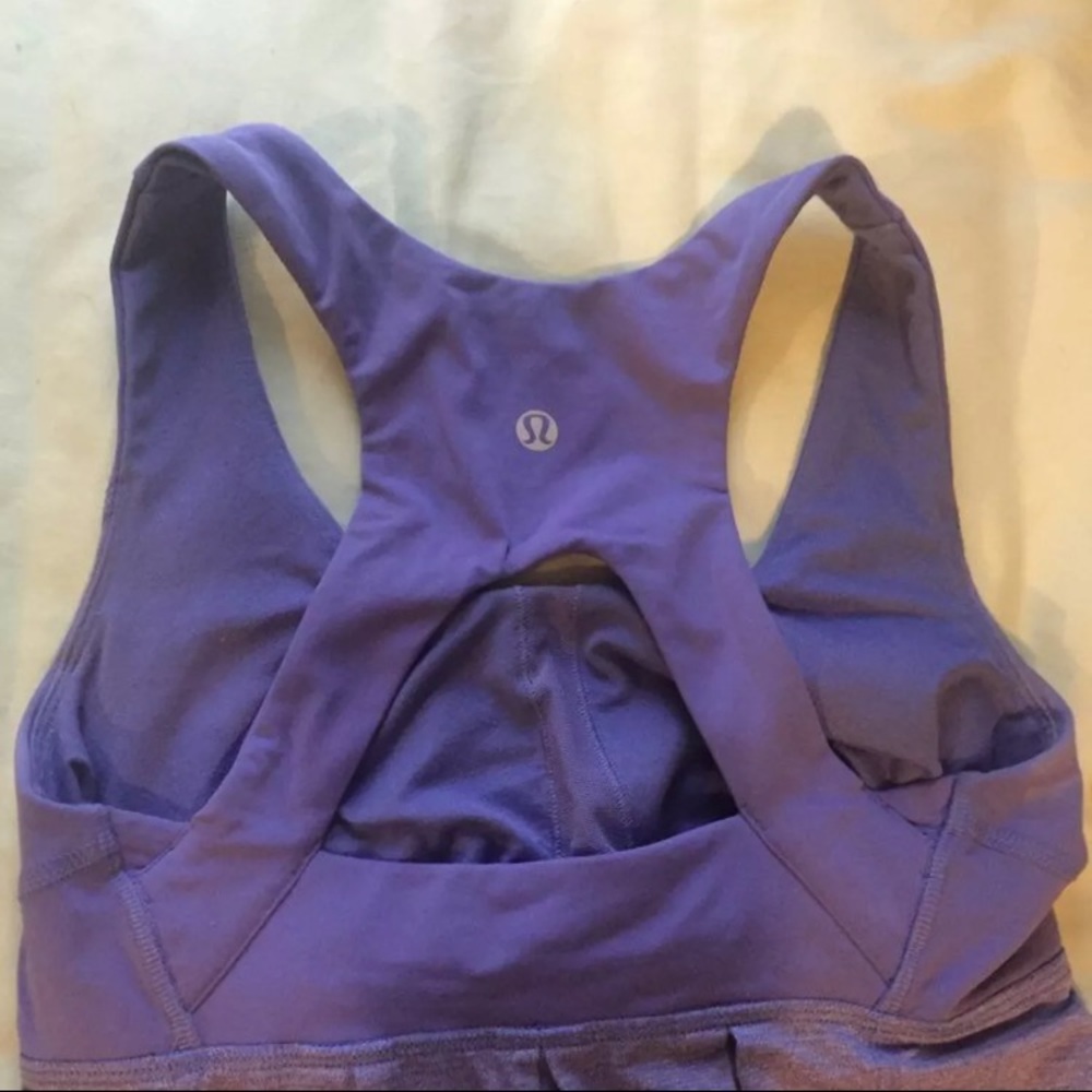 Lululemon workout top